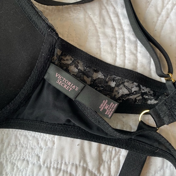 VS PushUp Bra 36C - Picture 7 of 7